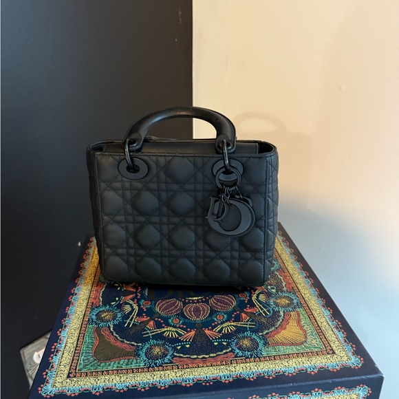 *SOLD* - Picture 2 of 16